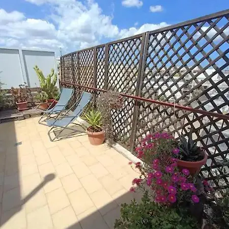 Apartment Penthouse In Area With Very Large Terrace Lecce