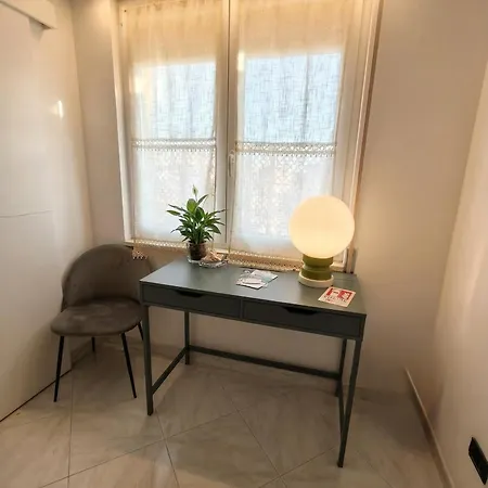 Penthouse In Area With Very Large Terrace *