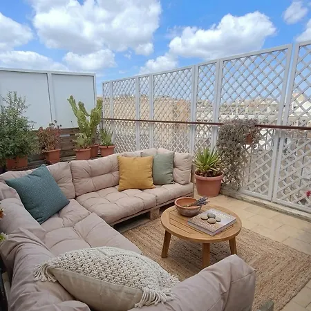 Penthouse In Area With Very Large Terrace